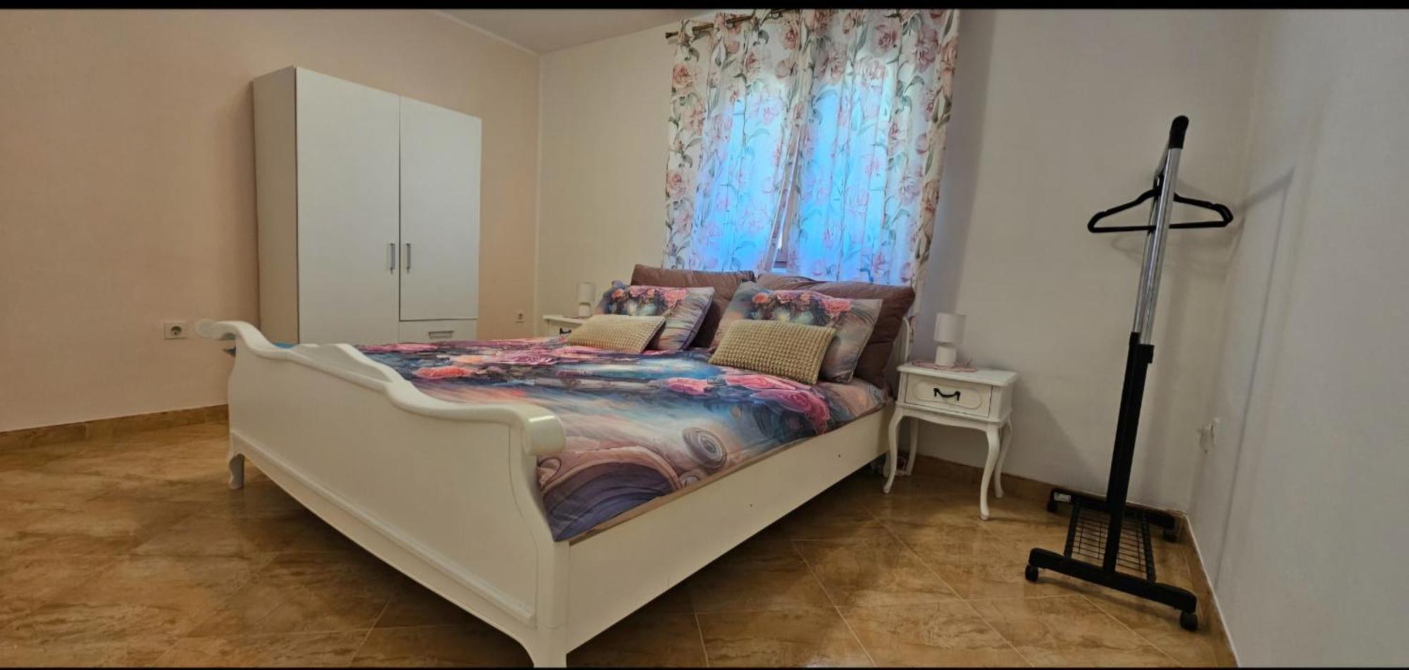 Apartment Miska & Studio Roki Dracevac Bagian luar foto